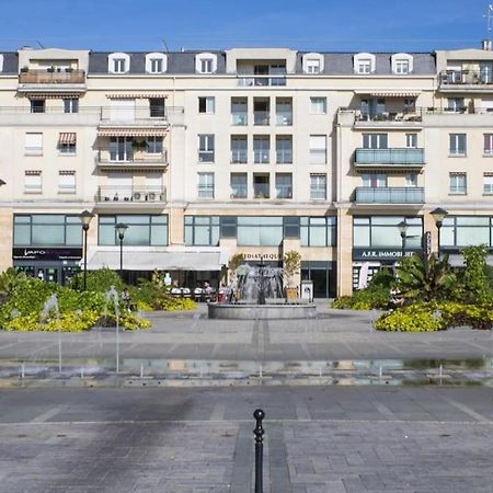 Studio A 2 Pas De La Gare Sartrouville Exteriör bild